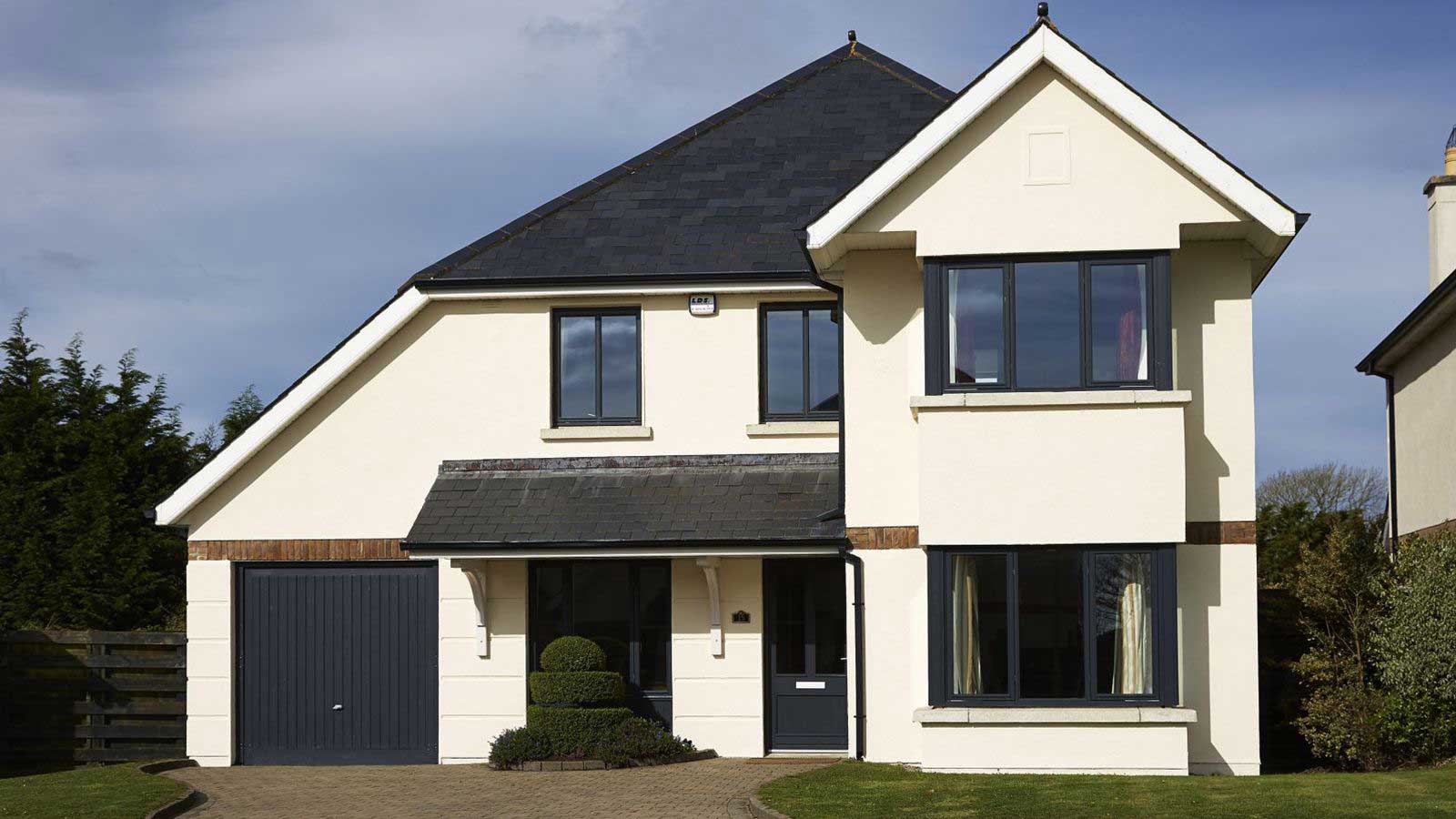 дом в Бердянске и Запорожской области